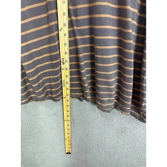 Trouve Nordstrom top womens small‎ gray brown striped boxy asymmetrical hem - Picture 3 of 7